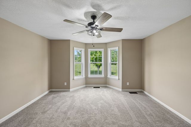 1985 Egypt Rd, Chapel Hill, TN 37034