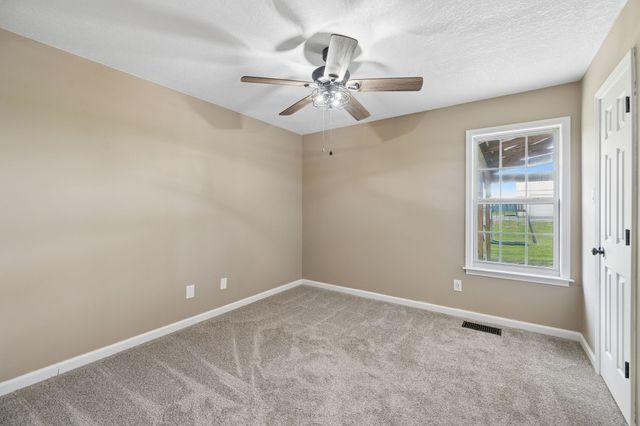 1985 Egypt Rd, Chapel Hill, TN 37034