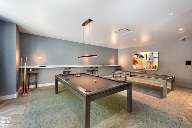 200 W End Ave Apt 6B, New York City, NY 10023