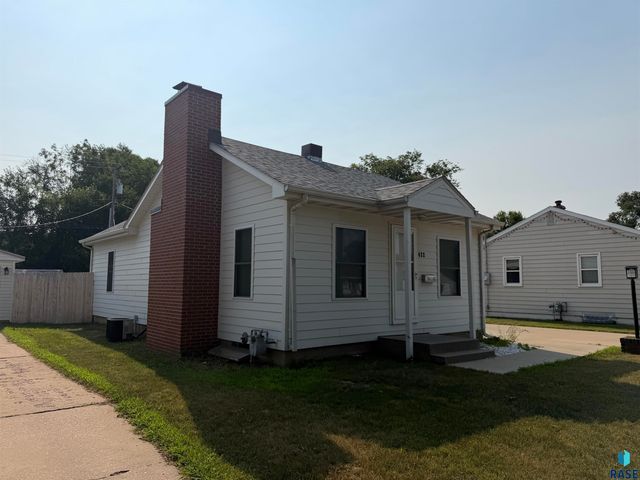 422 S Elmwood Ave Avenue, Sioux Falls, SD 57104