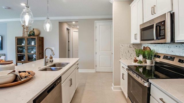 42 ARMOYAN DRIVE, Palm Coast, FL 32137