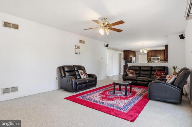2933 RIDINGS WAY, York, PA 17408