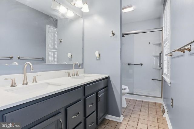 2933 RIDINGS WAY, York, PA 17408