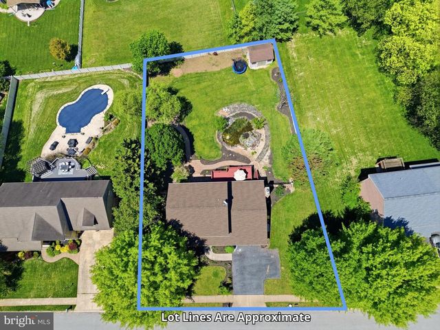 2933 RIDINGS WAY, York, PA 17408