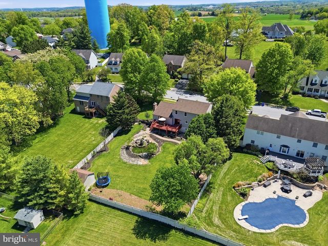 2933 RIDINGS WAY, York, PA 17408