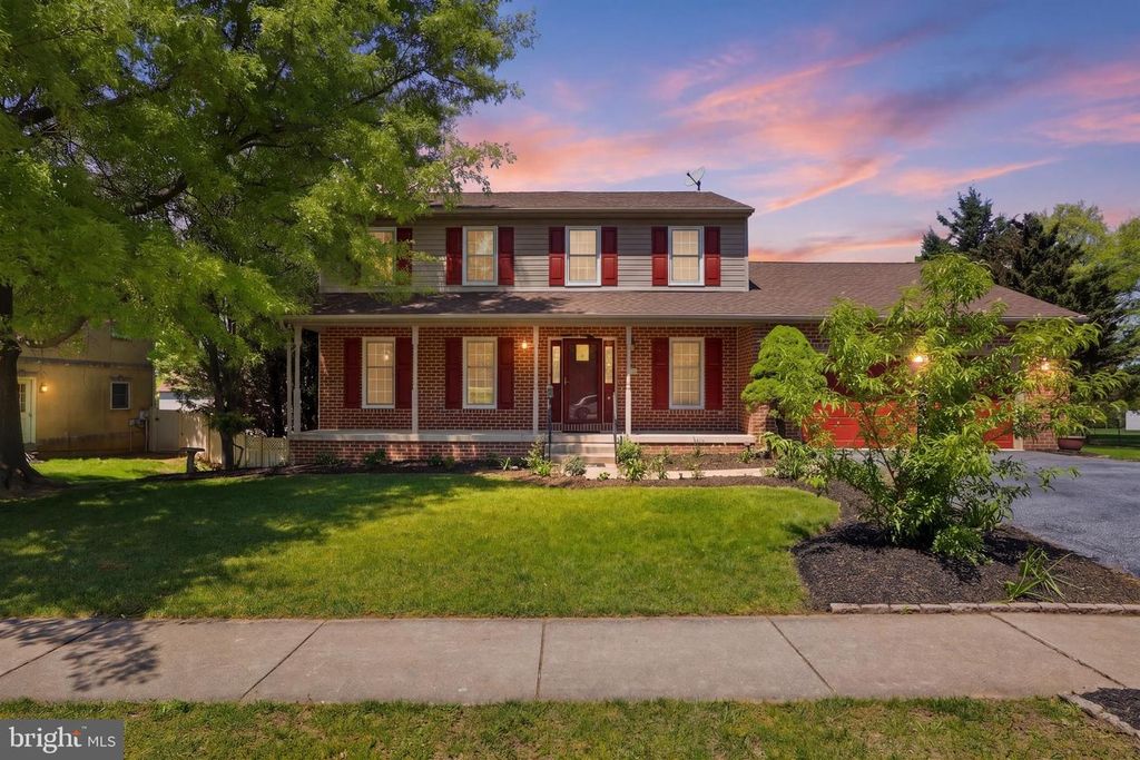 2933 RIDINGS WAY, York, PA 17408