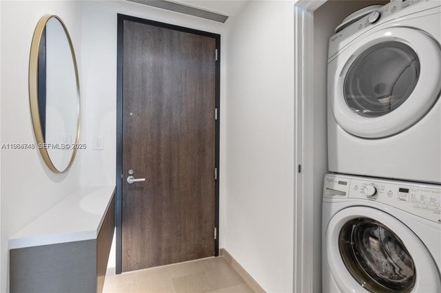 88 SW 7th St 3406, Miami, FL 33130