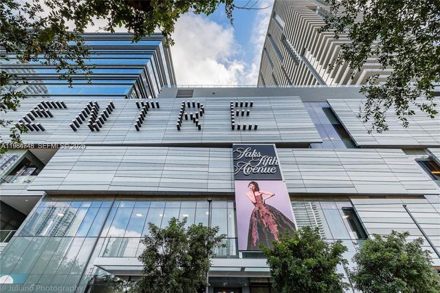 88 SW 7th St 3406, Miami, FL 33130