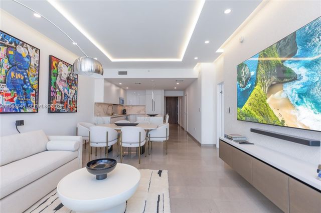 88 SW 7th St 3406, Miami, FL 33130