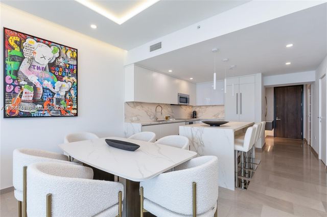 88 SW 7th St 3406, Miami, FL 33130