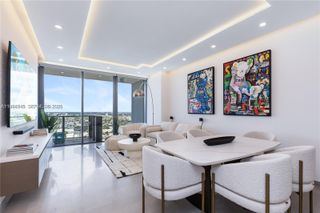 88 SW 7th St 3406, Miami, FL 33130