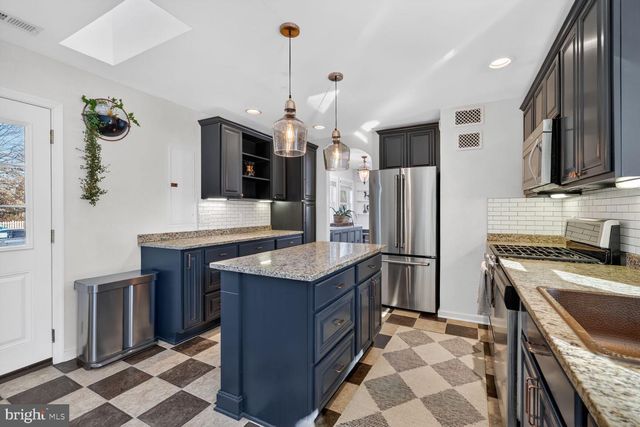 2201 HARVARD DR, Alexandria, VA 22307