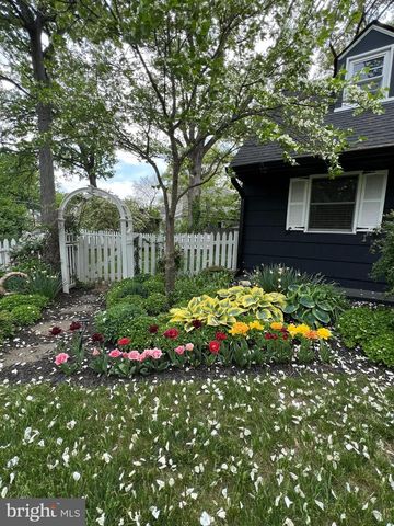 2201 HARVARD DR, Alexandria, VA 22307