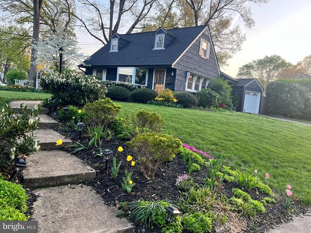 2201 HARVARD DR, Alexandria, VA 22307