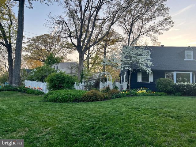 2201 HARVARD DR, Alexandria, VA 22307