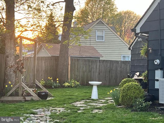 2201 HARVARD DR, Alexandria, VA 22307