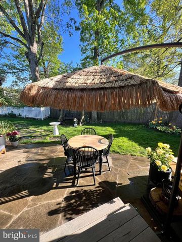 2201 HARVARD DR, Alexandria, VA 22307