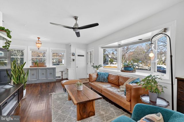 2201 HARVARD DR, Alexandria, VA 22307