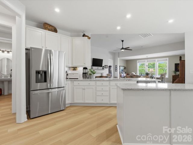 7117 Jolly Brook Drive, Charlotte, NC 28215