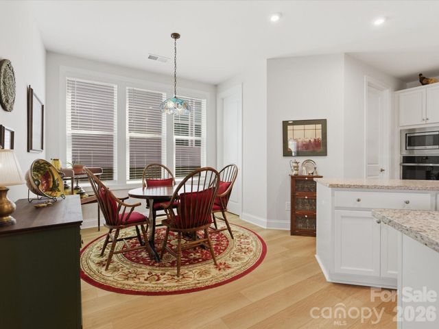 7117 Jolly Brook Drive, Charlotte, NC 28215