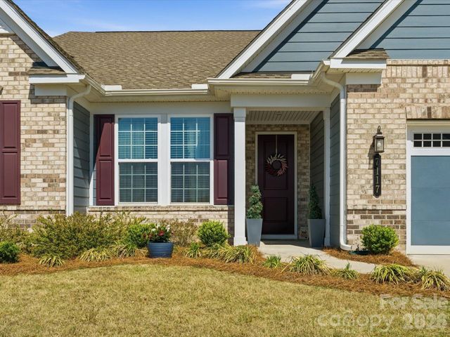 7117 Jolly Brook Drive, Charlotte, NC 28215