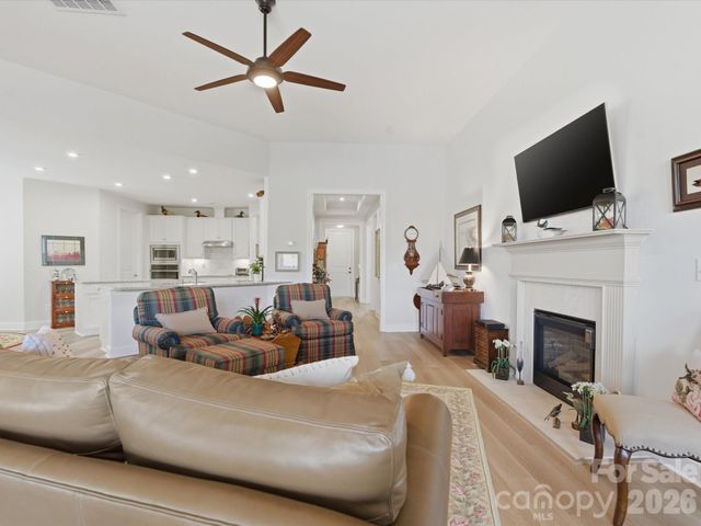 7117 Jolly Brook Drive, Charlotte, NC 28215