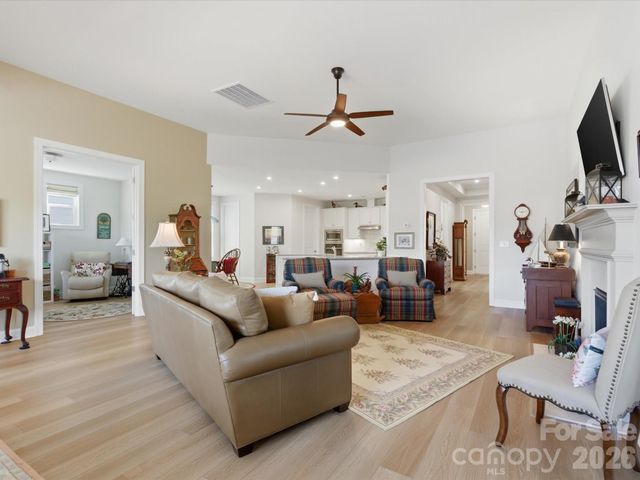 7117 Jolly Brook Drive, Charlotte, NC 28215