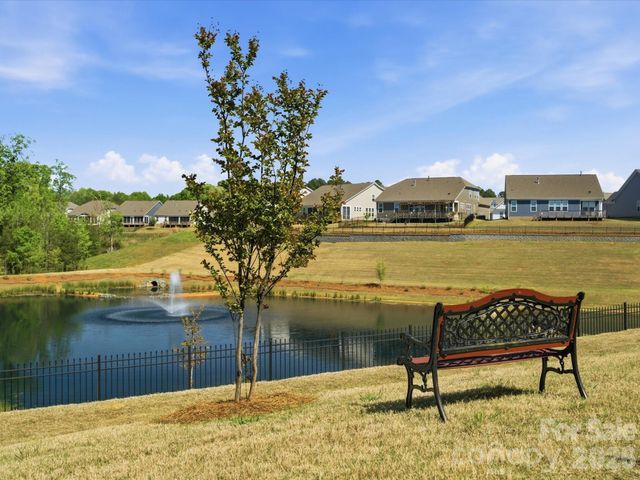 7117 Jolly Brook Drive, Charlotte, NC 28215