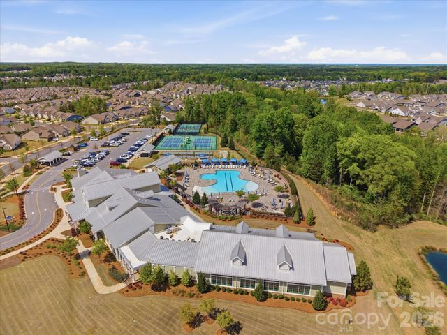 7117 Jolly Brook Drive, Charlotte, NC 28215