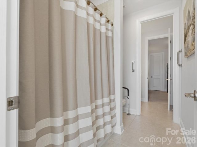 7117 Jolly Brook Drive, Charlotte, NC 28215