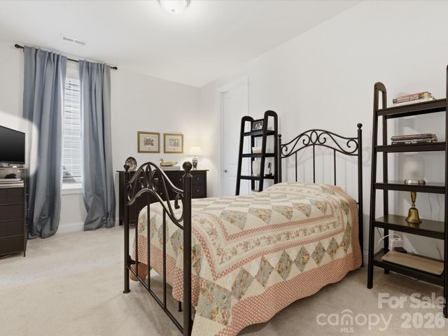 7117 Jolly Brook Drive, Charlotte, NC 28215