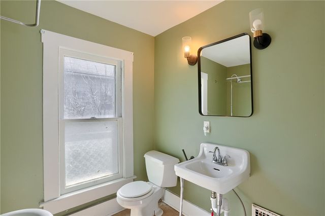 517 Lyndal St, New Castle, PA 16101