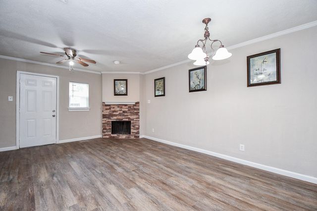 11000 Kinghurst Drive 156, Houston, TX 77099