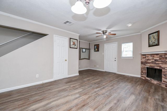 11000 Kinghurst Drive 156, Houston, TX 77099