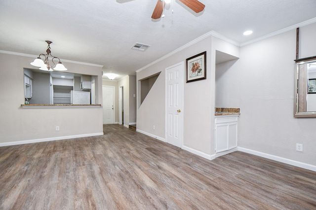11000 Kinghurst Drive 156, Houston, TX 77099