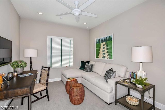 4239 Pegasus WAY, Naples, FL 34120