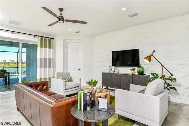 4239 Pegasus WAY, Naples, FL 34120