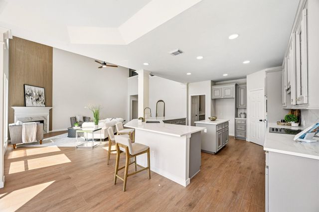 16010 Ashvale Drive, Tomball, TX 77377