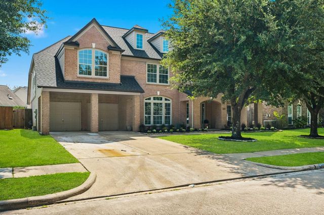 16010 Ashvale Drive, Tomball, TX 77377