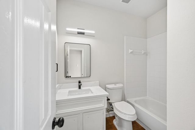 16010 Ashvale Drive, Tomball, TX 77377