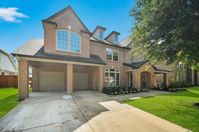 16010 Ashvale Drive, Tomball, TX 77377