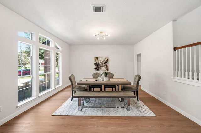 16010 Ashvale Drive, Tomball, TX 77377