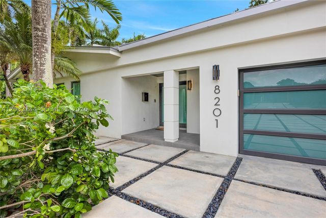 8201 SW 62nd Ave, South Miami, FL 33143