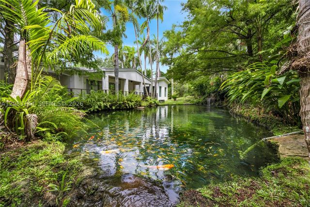 8201 SW 62nd Ave, South Miami, FL 33143
