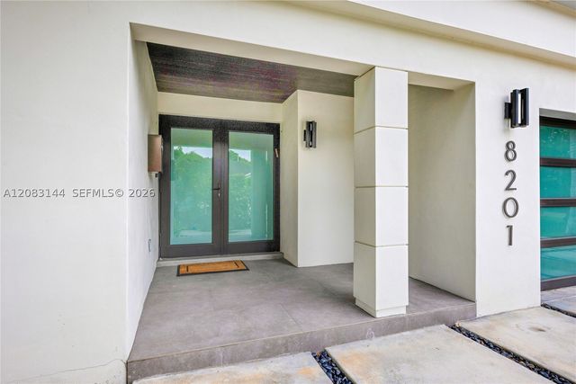 8201 SW 62nd Ave, South Miami, FL 33143