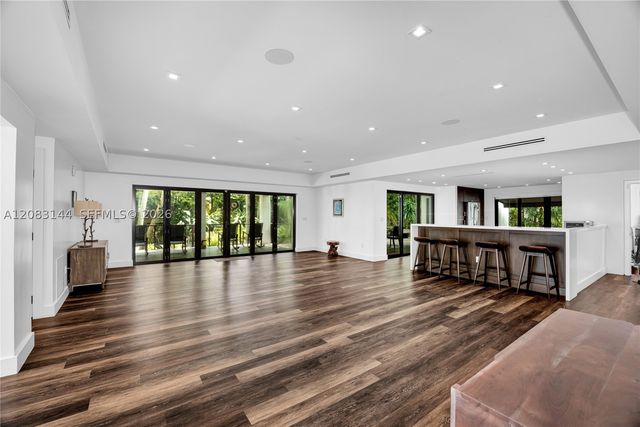 8201 SW 62nd Ave, South Miami, FL 33143