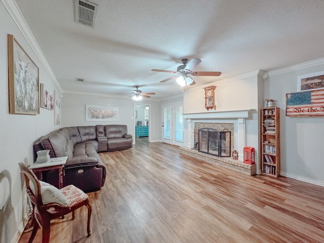 2809 Lafayette Street, Corsicana, TX 75110