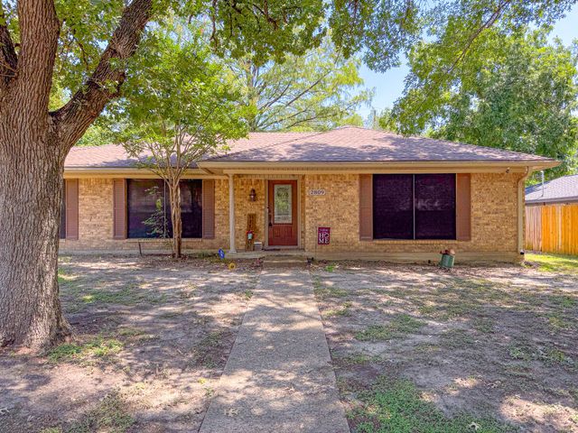 2809 Lafayette Street, Corsicana, TX 75110