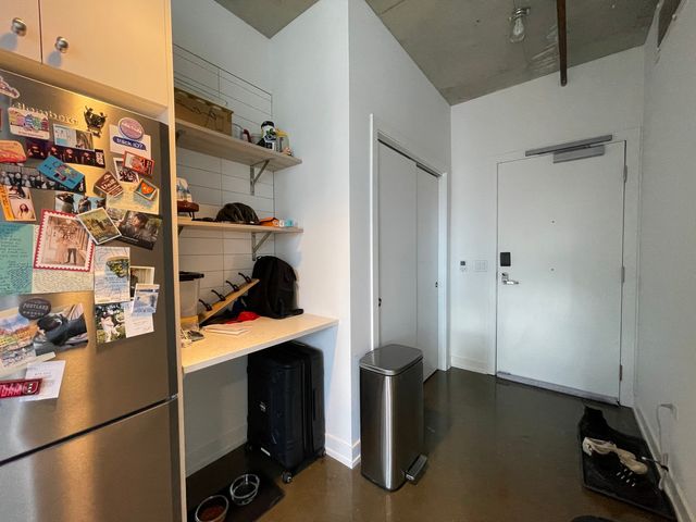 810 N CLARK Street 901, Chicago, IL 60654