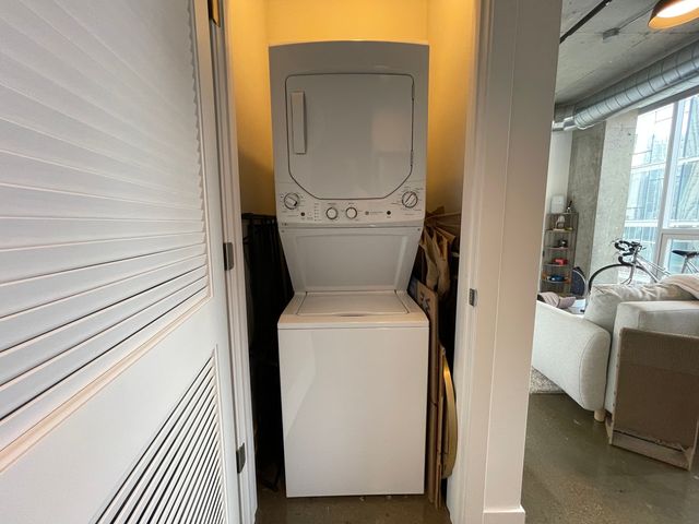 810 N CLARK Street 901, Chicago, IL 60654